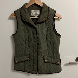 G.H. Bass & Co. quilted vest